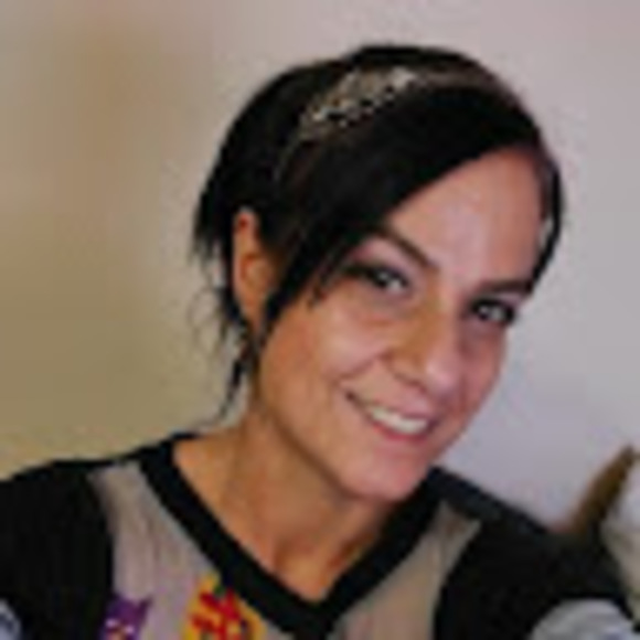 Meet your Posher, Ingrid - Picture 1 of 1